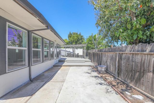 2705 Barcelona Circle, Antioch, CA 94509