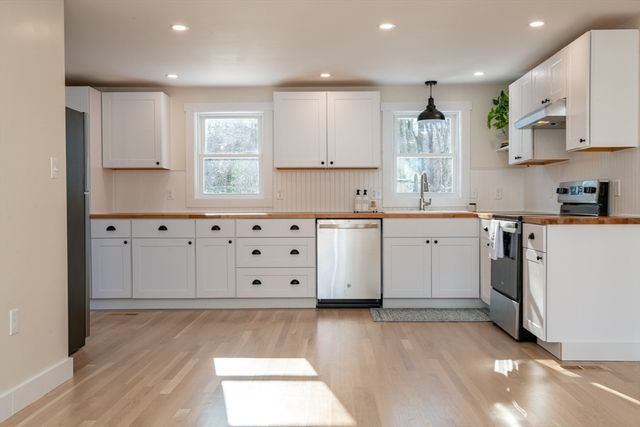 6 Allen Road, Peabody, MA 01960