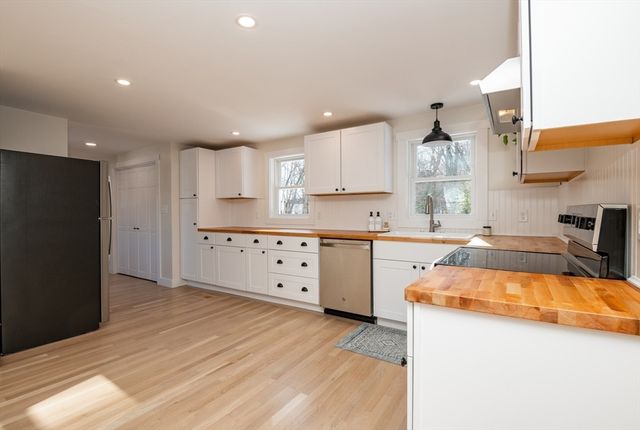 6 Allen Road, Peabody, MA 01960