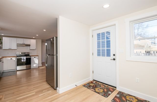 6 Allen Road, Peabody, MA 01960