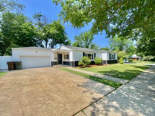 830 Latimer Lane, Flossmoor, IL 60422