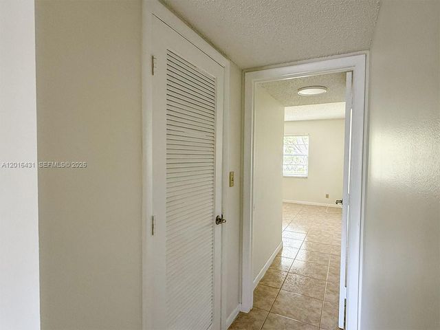 1100 NW 87th Ave 308, Coral Springs, FL 33071