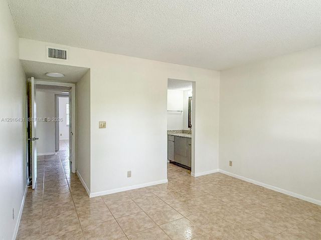 1100 NW 87th Ave 308, Coral Springs, FL 33071