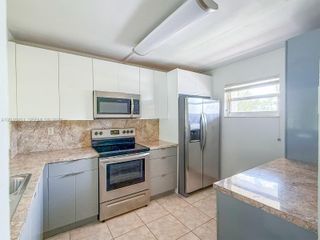 1100 NW 87th Ave 308, Coral Springs, FL 33071