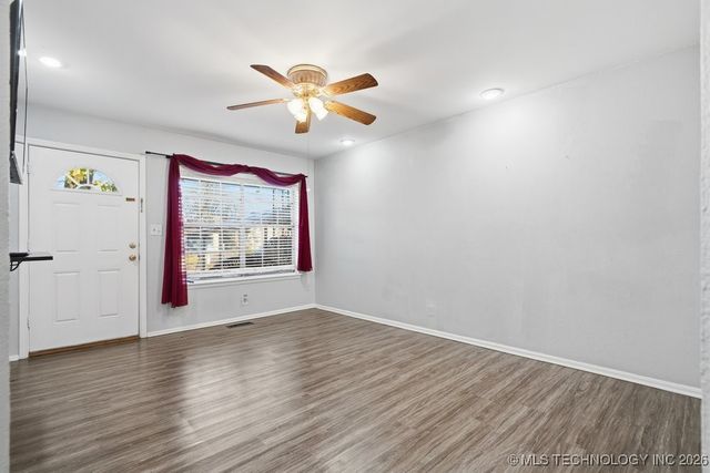 111 S 162nd East Avenue, Tulsa, OK 74108