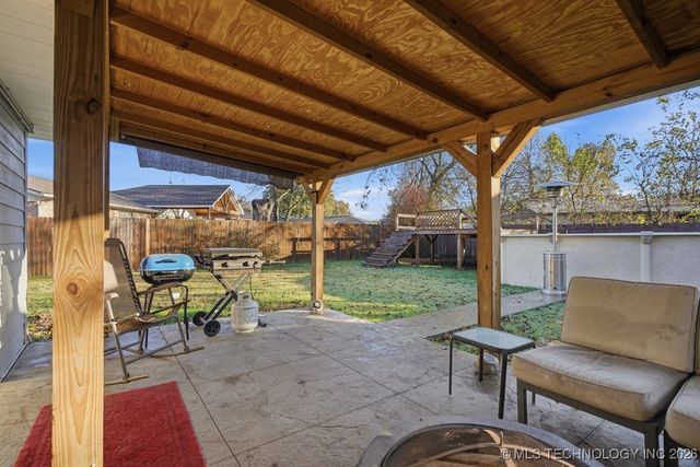 111 S 162nd East Avenue, Tulsa, OK 74108