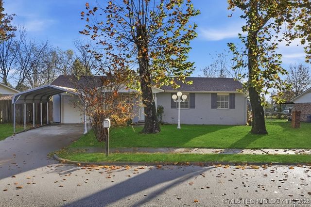 111 S 162nd East Avenue, Tulsa, OK 74108