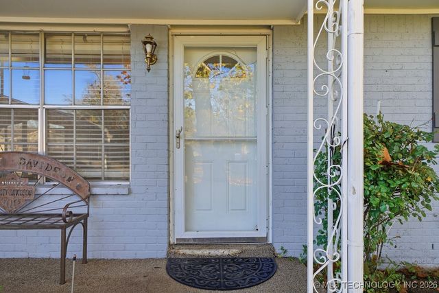111 S 162nd East Avenue, Tulsa, OK 74108