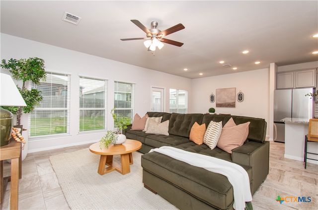 736 Jersey Court, Troy, TX 76579