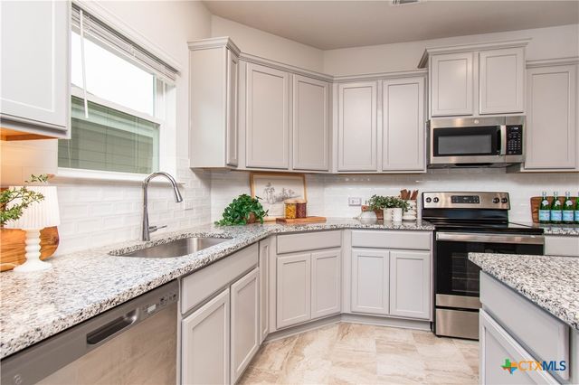 736 Jersey Court, Troy, TX 76579