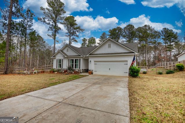 29 Woodpecker Point, Danielsville, GA 30633