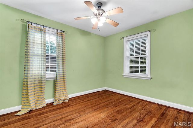 807 Blossom Lane, St Louis, MO 63119
