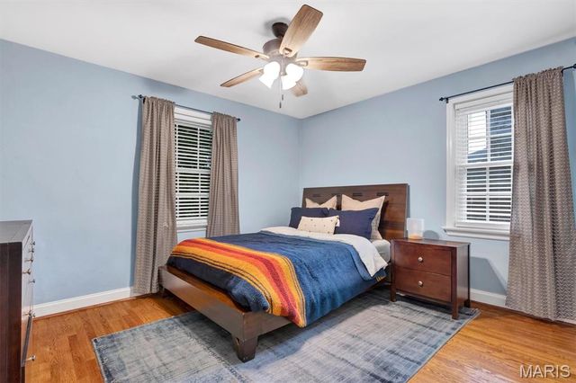 807 Blossom Lane, St Louis, MO 63119
