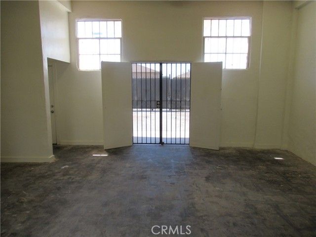 1638 E Compton Boulevard, Compton, CA 90221