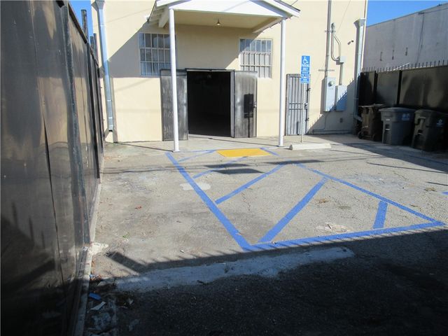 1638 E Compton Boulevard, Compton, CA 90221