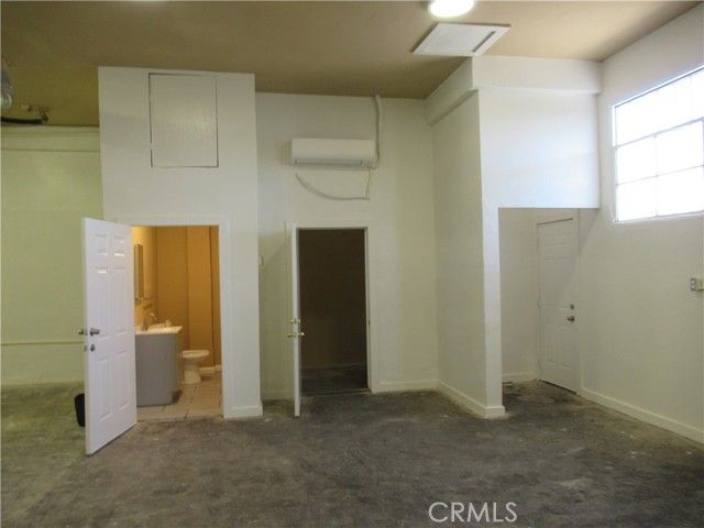 1638 E Compton Boulevard, Compton, CA 90221