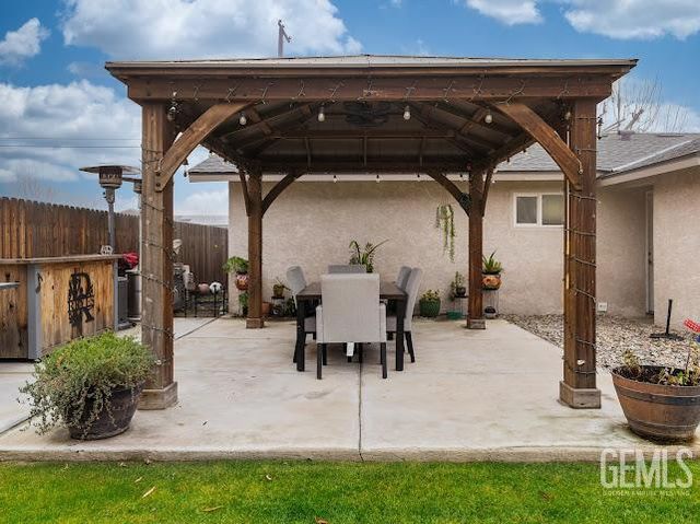 355 S Wall Street, Shafter, CA 93263