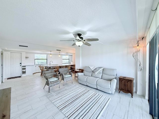 2424 N Federal Highway 407, Boynton Beach, FL 33435