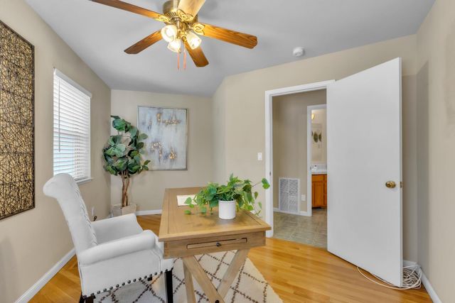 3724 Sweetwater Dr, Rocklin, CA 95677