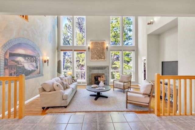 3724 Sweetwater Dr, Rocklin, CA 95677