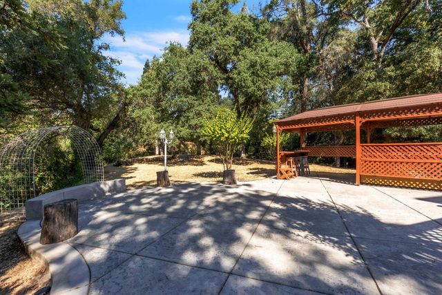 3724 Sweetwater Dr, Rocklin, CA 95677