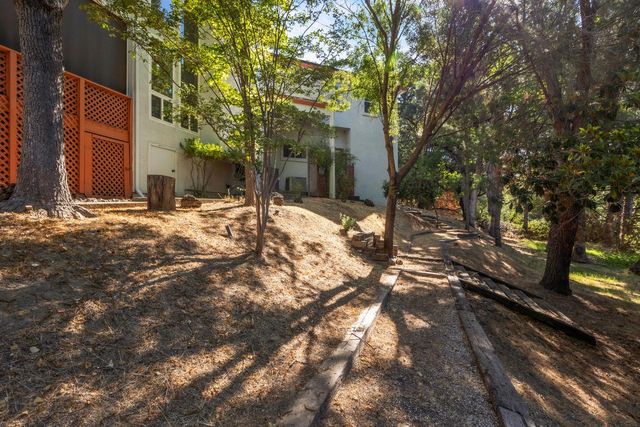 3724 Sweetwater Dr, Rocklin, CA 95677