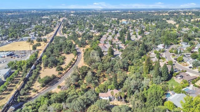 3724 Sweetwater Dr, Rocklin, CA 95677