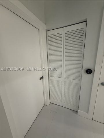 951 Brickell Ave 4105, Miami, FL 33131