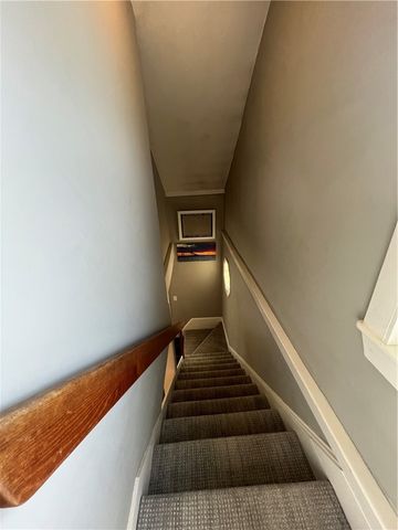 16 Dudley Avenue 6, Newport, RI 02840