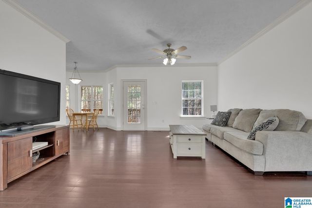 196 MAGNOLIA CIRCLE, Warrior, AL 35180