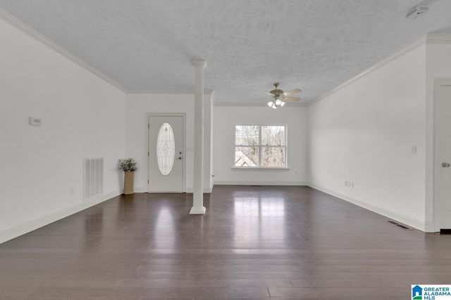 196 MAGNOLIA CIRCLE, Warrior, AL 35180