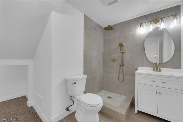 6940 Emerald Springs Lane, Las Vegas, NV 89113
