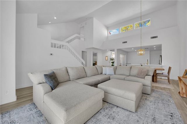 6940 Emerald Springs Lane, Las Vegas, NV 89113