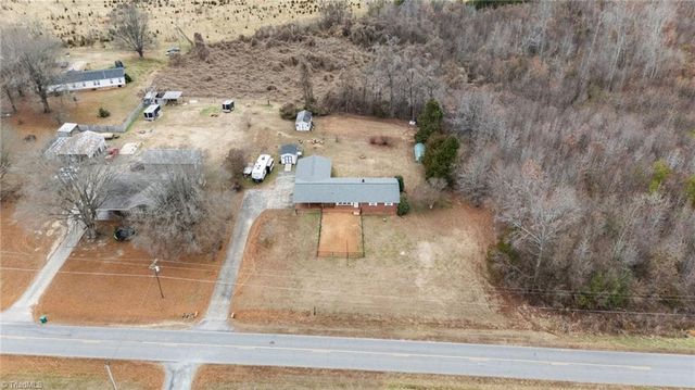 896 Knowles Road, Reidsville, NC 27320