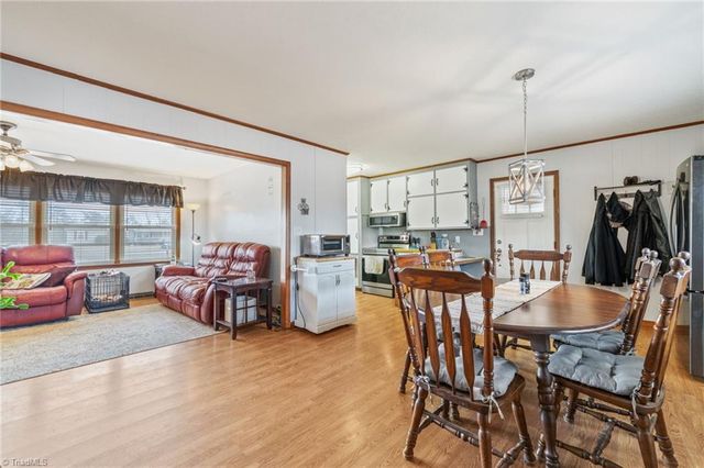 896 Knowles Road, Reidsville, NC 27320