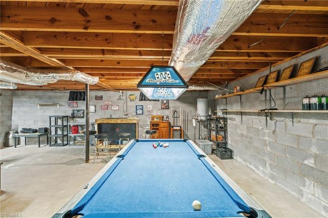 896 Knowles Road, Reidsville, NC 27320