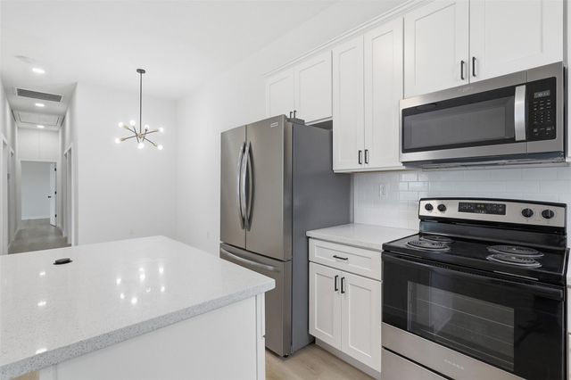 405 Clearwater Street B, Houston, TX 77029