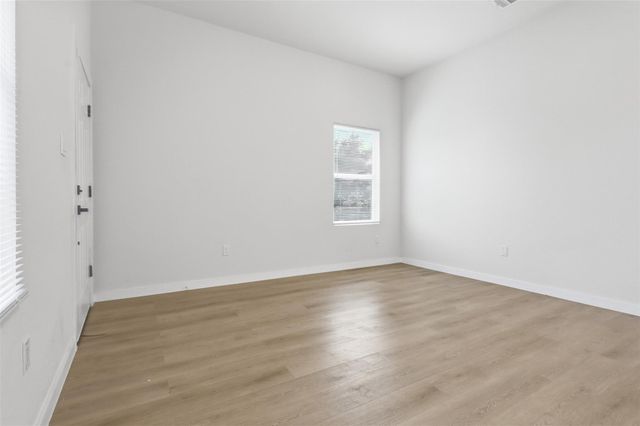 405 Clearwater Street B, Houston, TX 77029