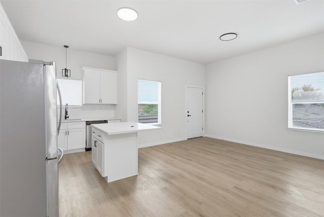 405 Clearwater Street B, Houston, TX 77029