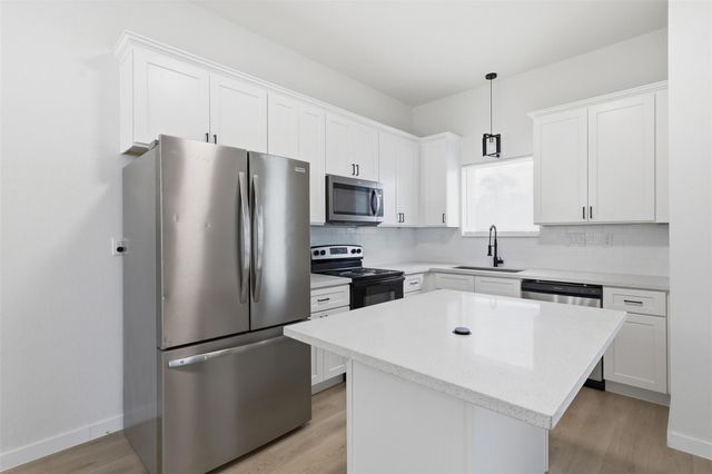 405 Clearwater Street B, Houston, TX 77029