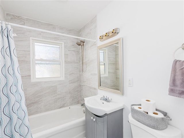 3500 N McCoy Street, Independence, MO 64050