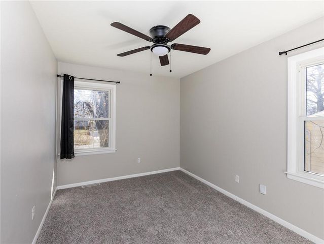 3500 N McCoy Street, Independence, MO 64050