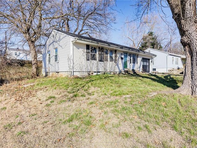 3500 N McCoy Street, Independence, MO 64050