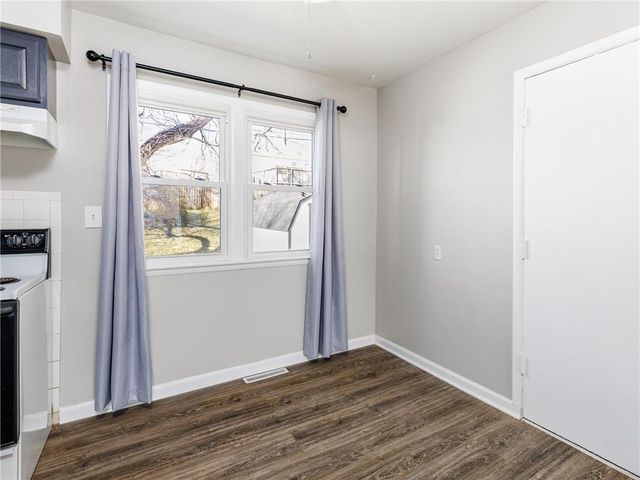 3500 N McCoy Street, Independence, MO 64050