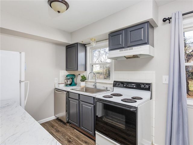 3500 N McCoy Street, Independence, MO 64050