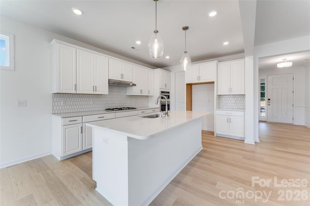 136 Glenn Drive, Mooresville, NC 28115