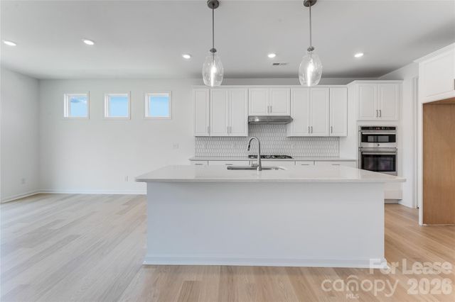 136 Glenn Drive, Mooresville, NC 28115