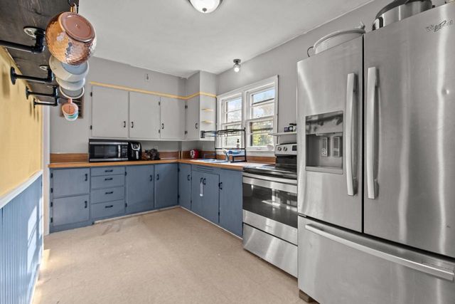 1526 RUGBY STREET, Oshkosh, WI 54901