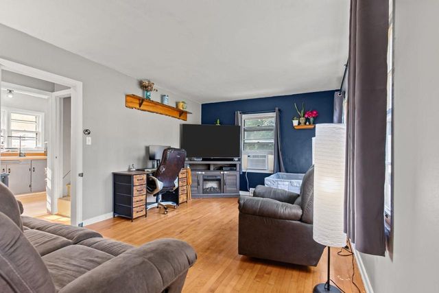1526 RUGBY STREET, Oshkosh, WI 54901