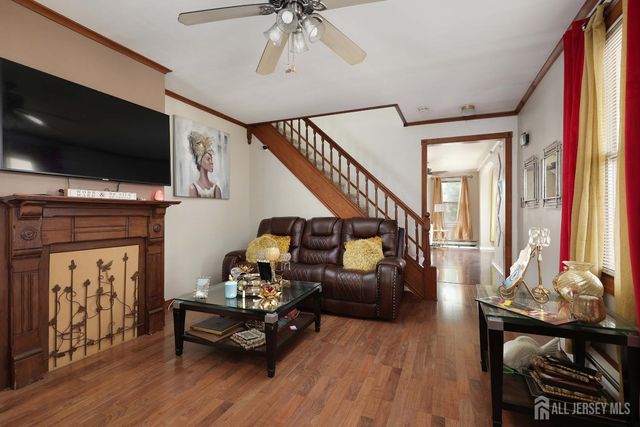 92 Main Street, Helmetta, NJ 08828